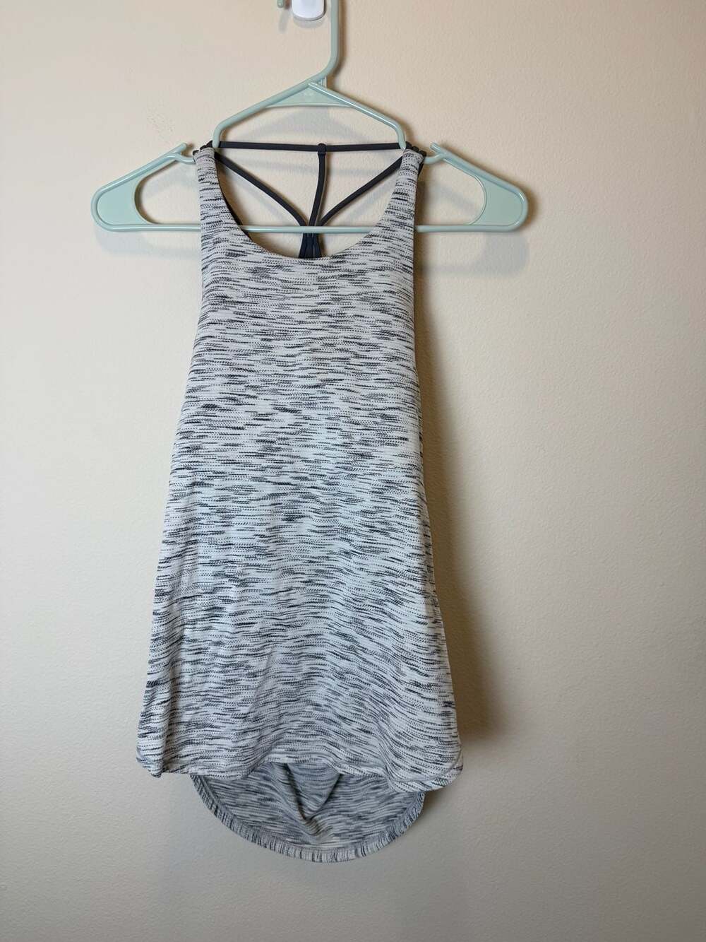 Lululemon Moment To Movement 2-In-1 Tank Tiger Space Dye Black White Size 6